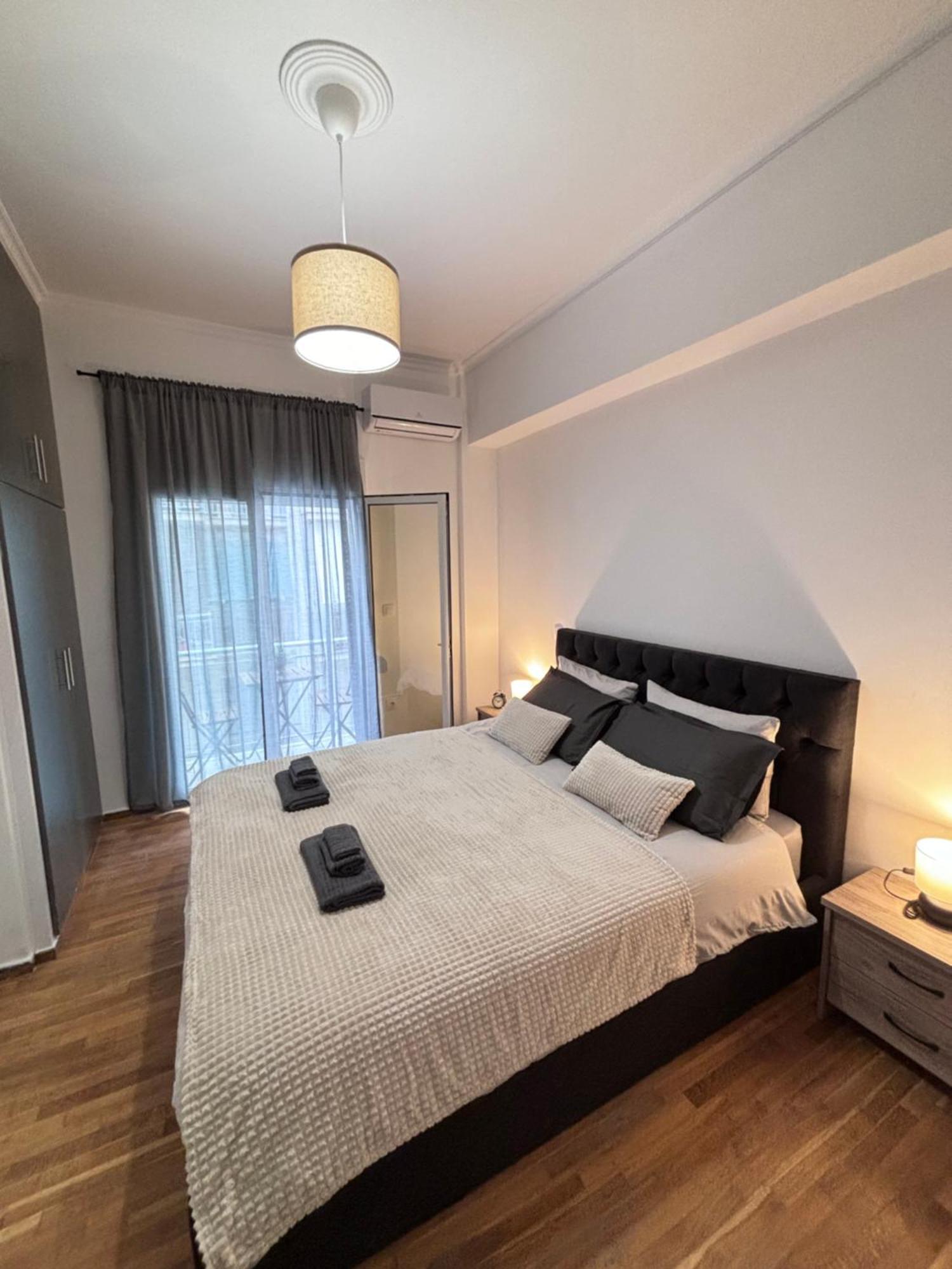 Cozy Apartment In The Heart Of アテネ エクステリア 写真