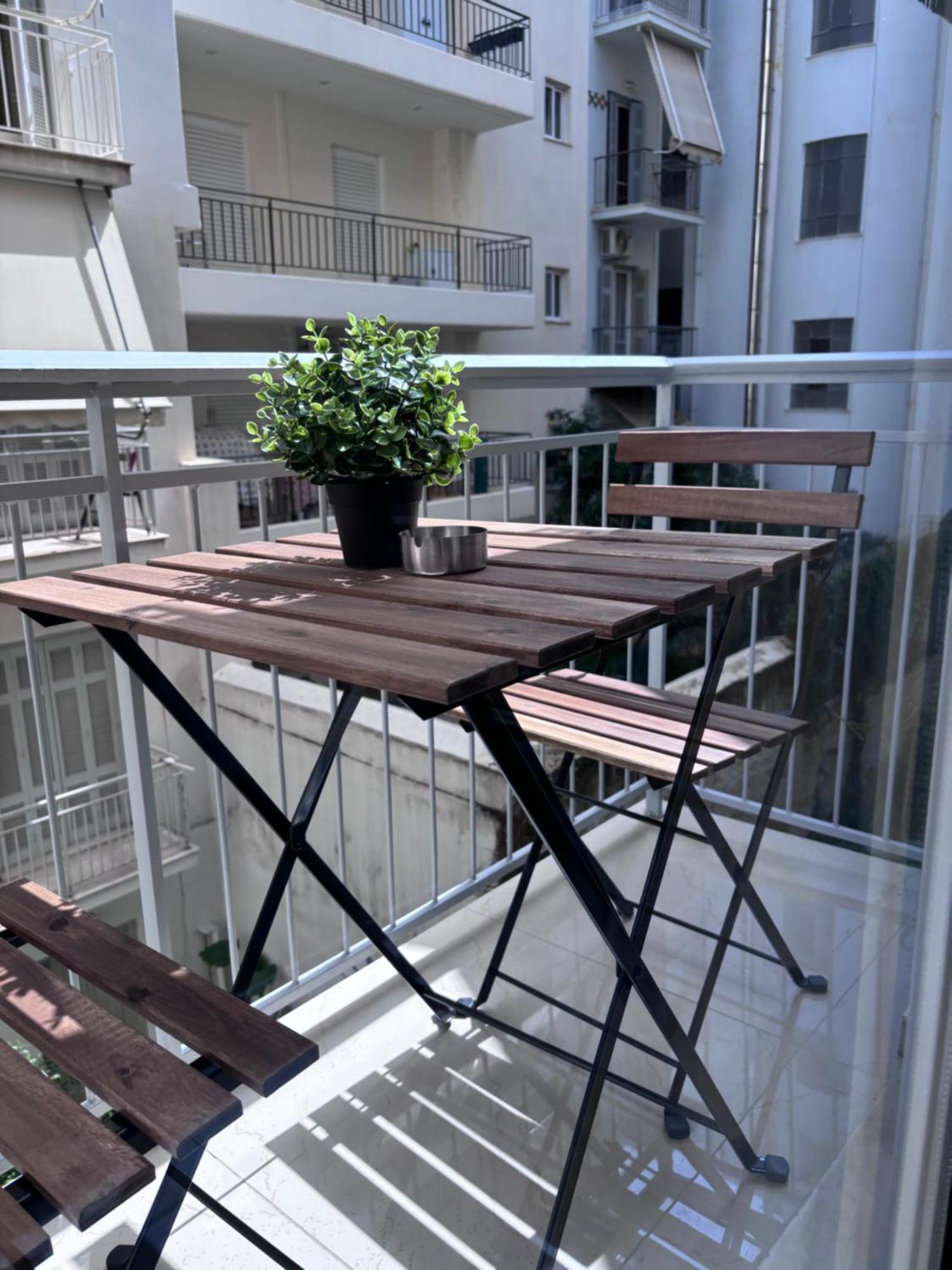 Cozy Apartment In The Heart Of アテネ エクステリア 写真